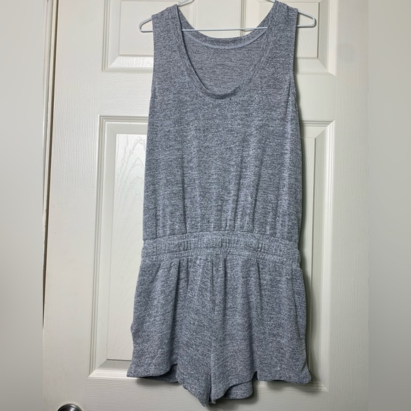 Aritzia Wilfred Free | Grey Izabel Romper - Small - Picture 4 of 6